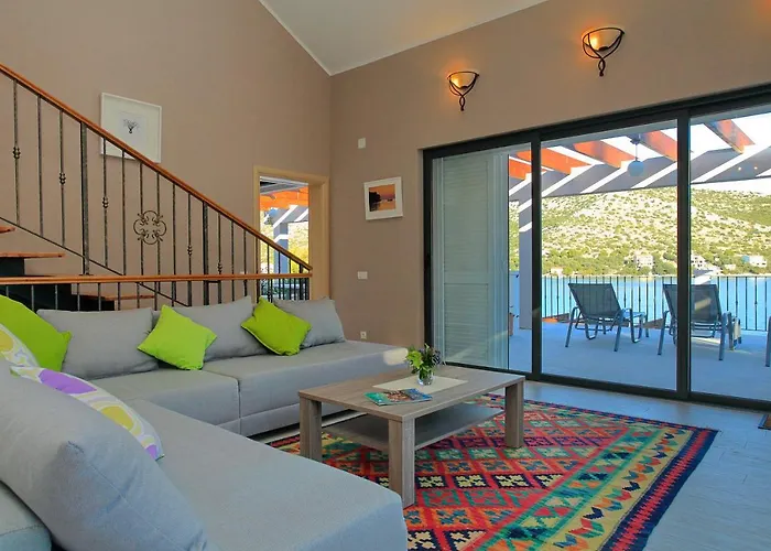 Tapenade Villa