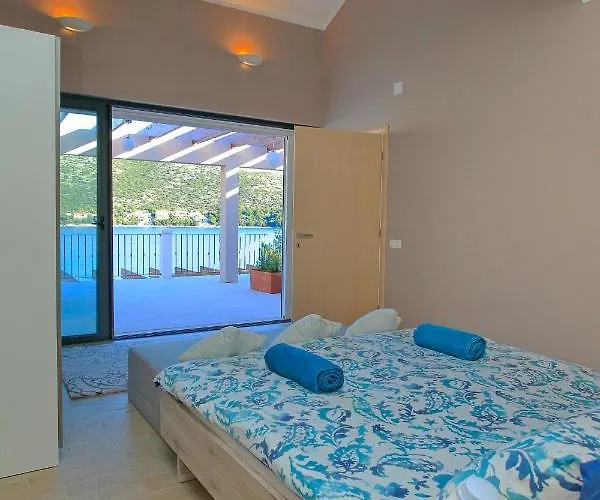Tapenade Villa Lastovo